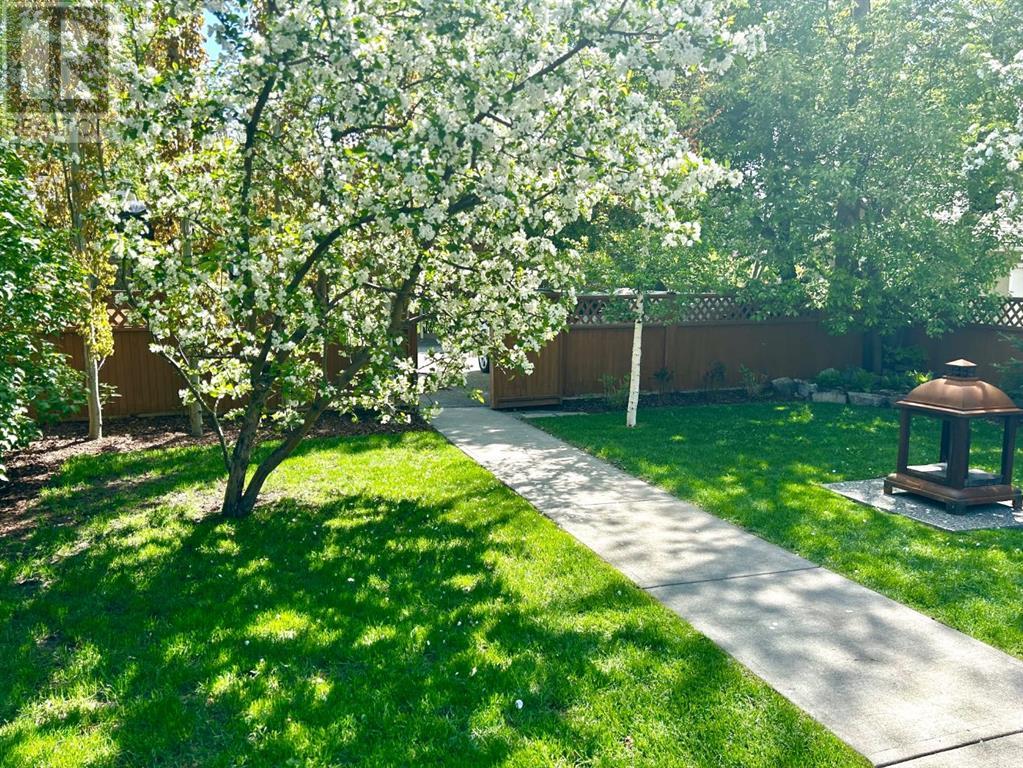 Single Family House 3 Level for Sale in   Street SW Upper Mount Royal Calgary 