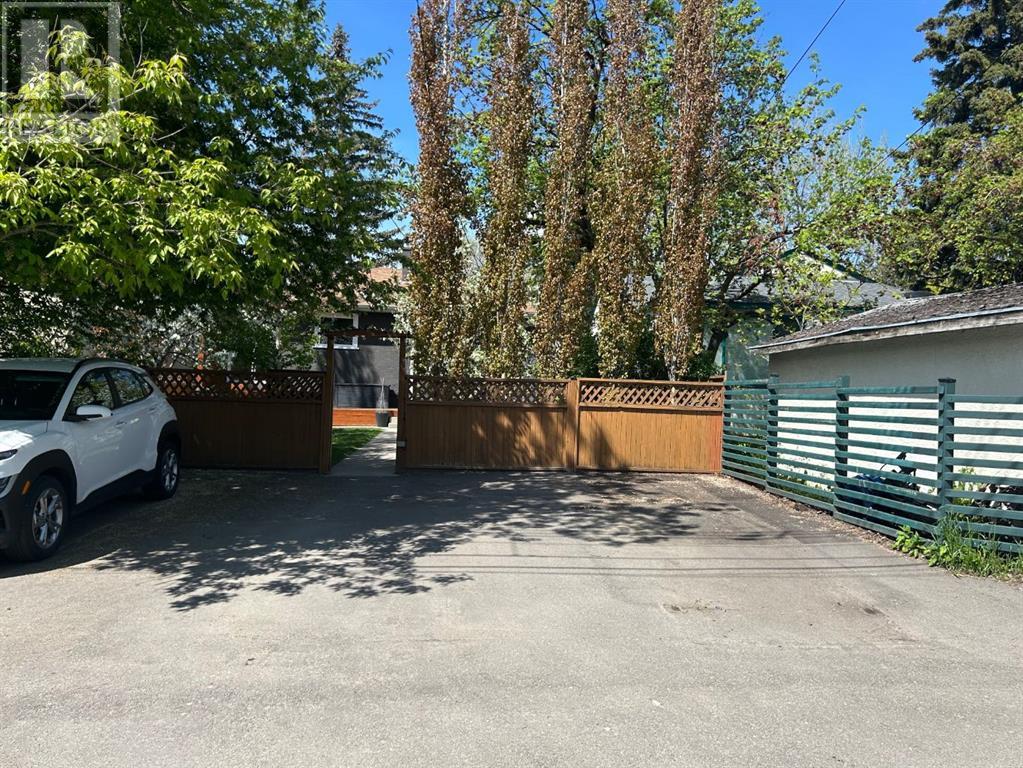 Single Family House 3 Level for Sale in   Street SW Upper Mount Royal Calgary 