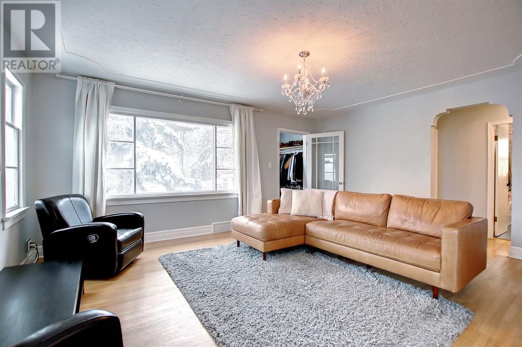 Single Family House 3 Level for Sale in   Street SW Upper Mount Royal Calgary 