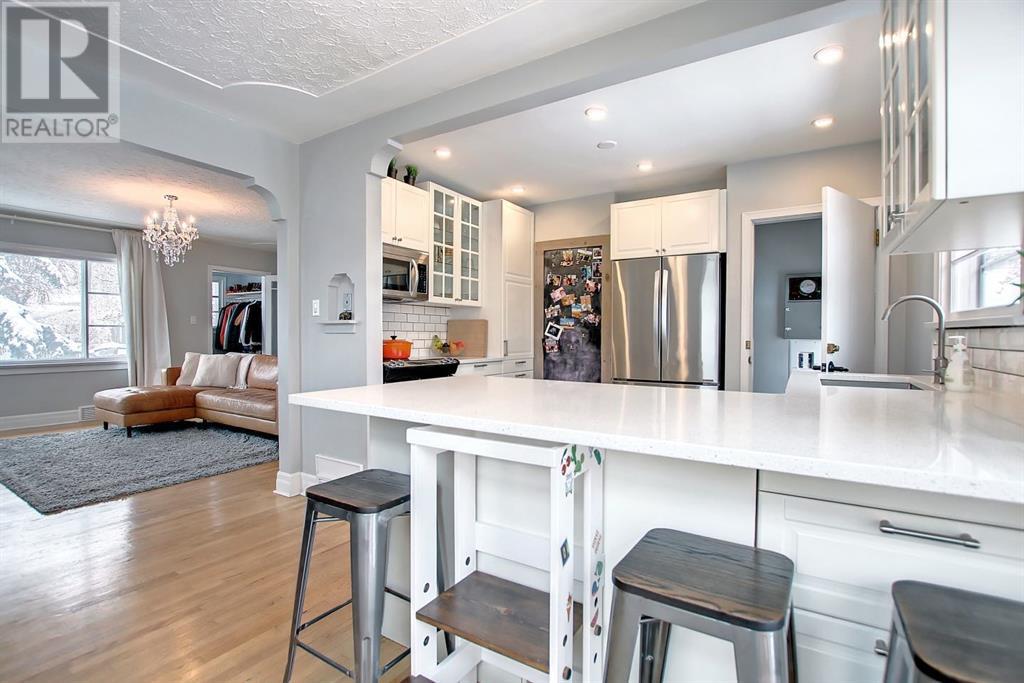 Single Family House 3 Level for Sale in   Street SW Upper Mount Royal Calgary 
