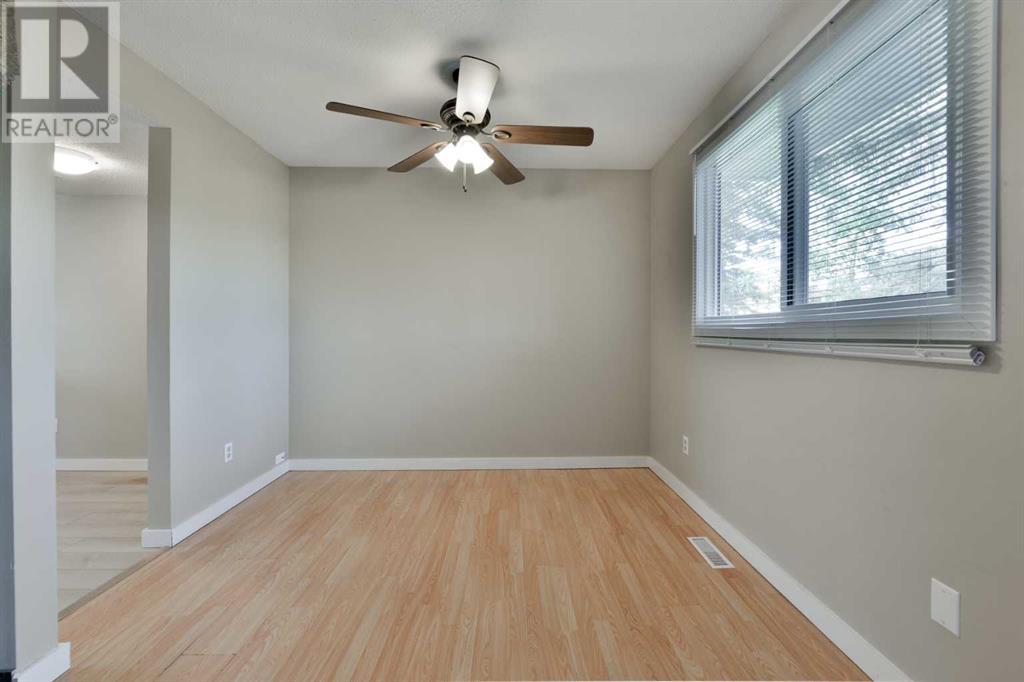 Single Family House for Sale in   Bowwood Drive NW Bowness Calgary 