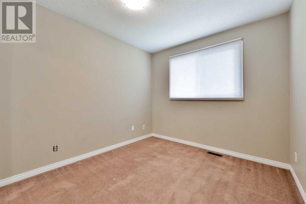 Single Family House for Sale in   Bowwood Drive NW Bowness Calgary 