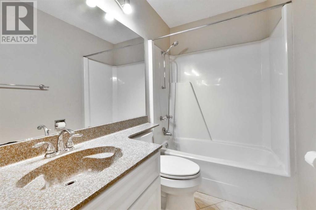 Single Family House for Sale in   Bowwood Drive NW Bowness Calgary 
