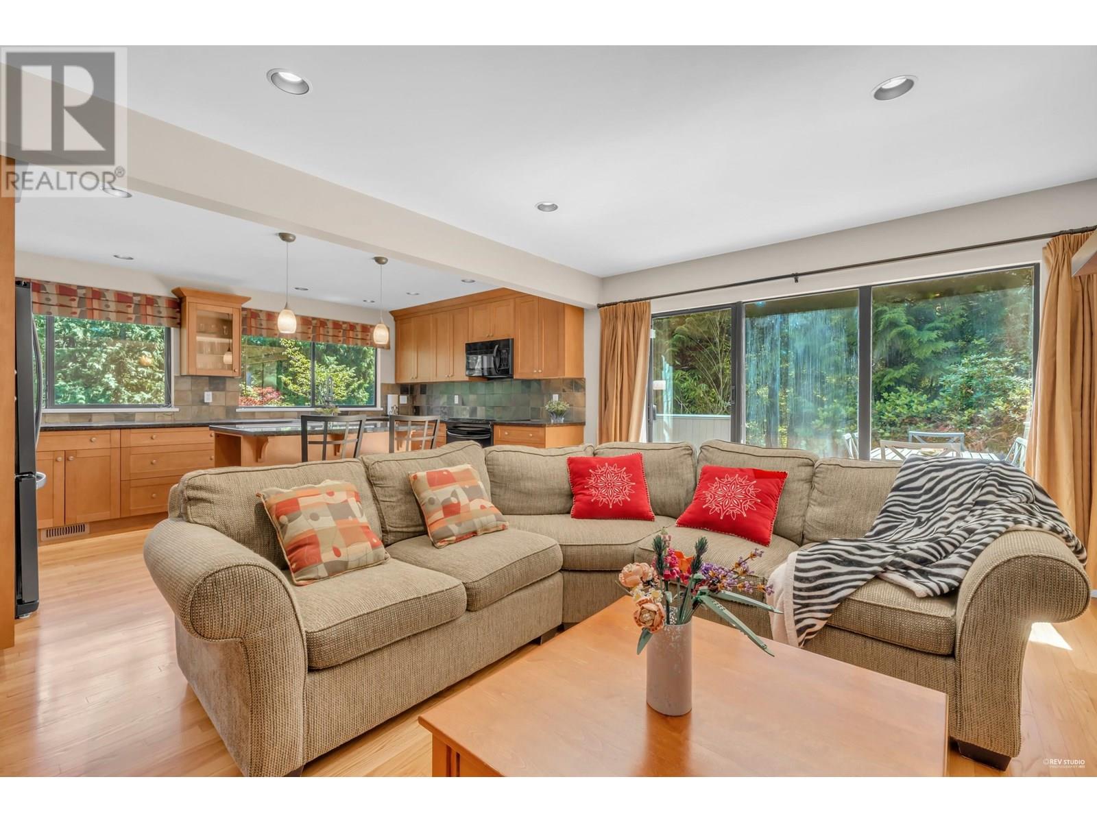 4623 CAULFEILD DRIVE, West Vancouver
