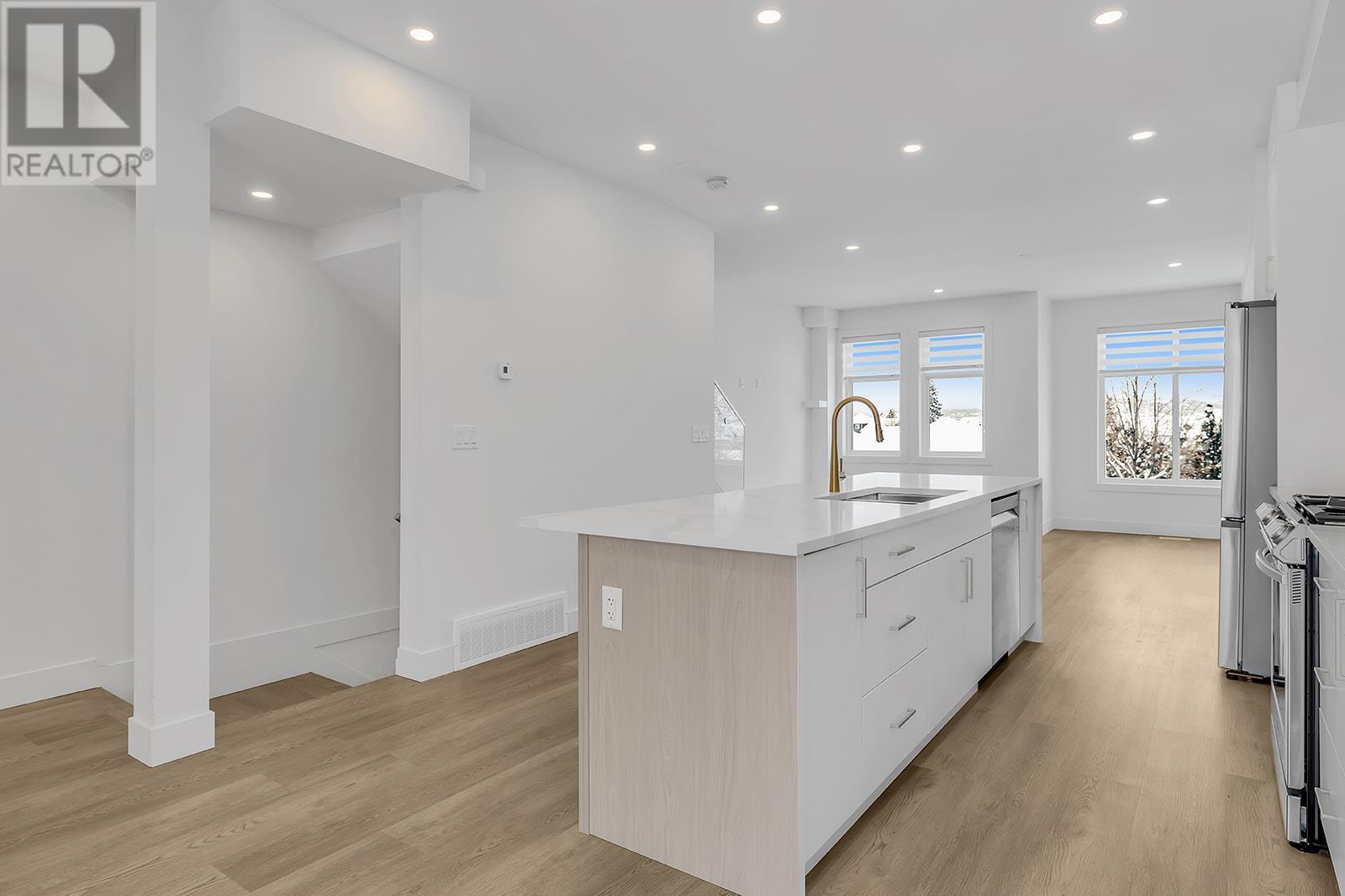 112 5300 Main Street, Kelowna