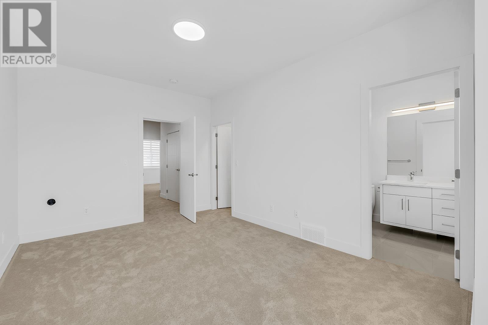 112 5300 Main Street, Kelowna