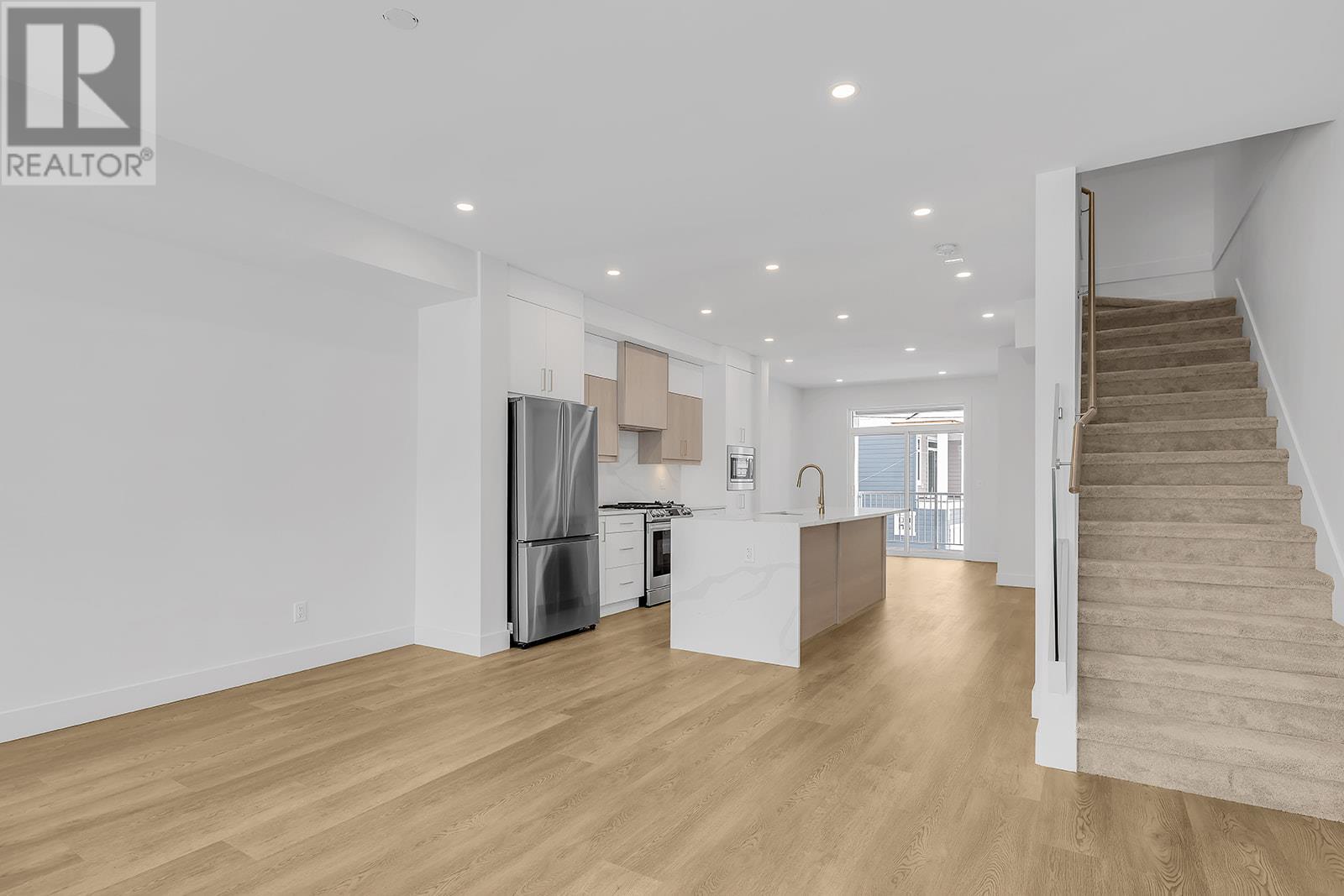 112 5300 Main Street, Kelowna