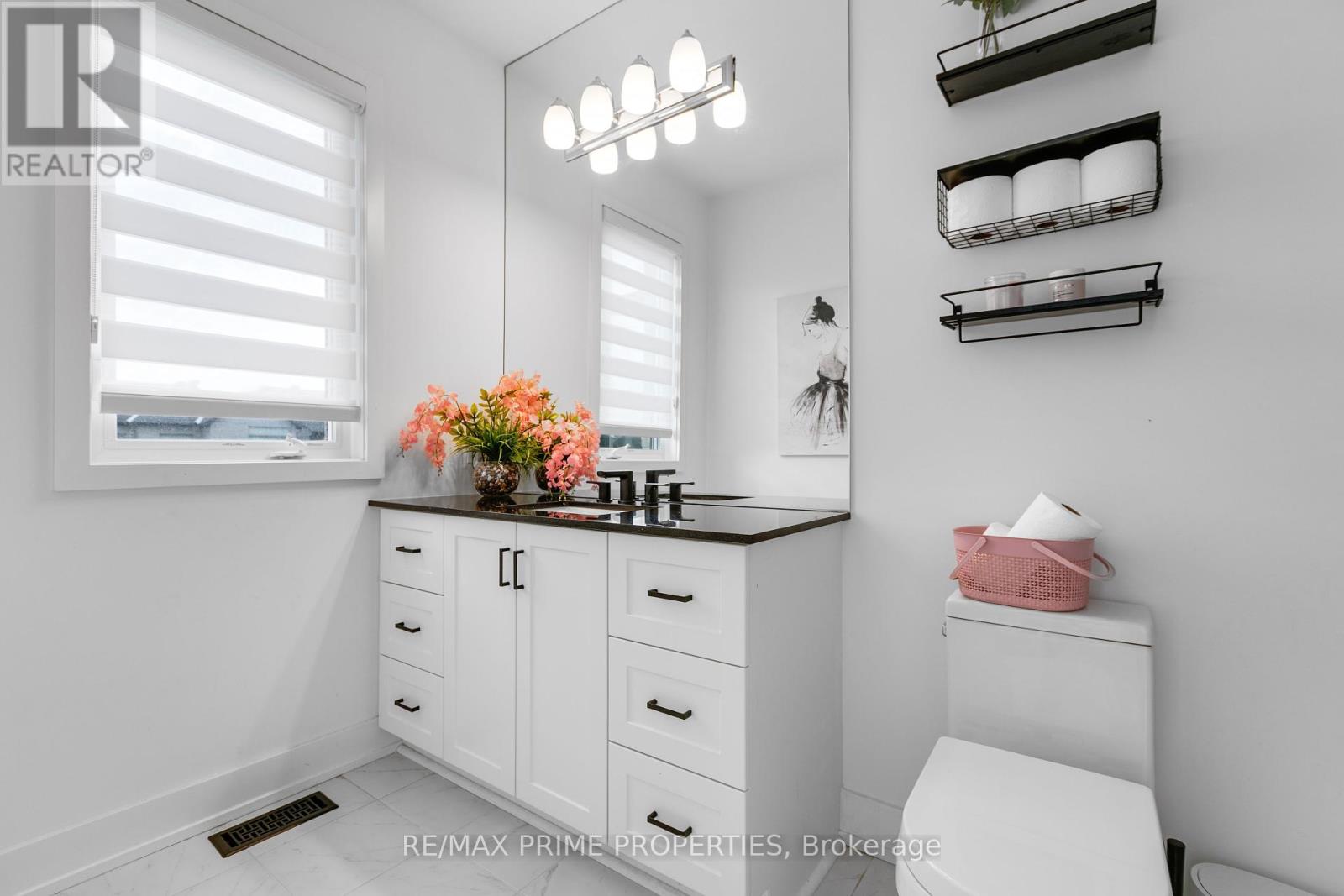 Photo 7 of 720 Fenwick Way, Ottawa ON