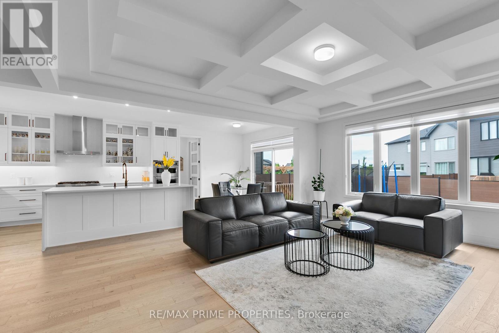 Photo 5 of 720 Fenwick Way, Ottawa ON