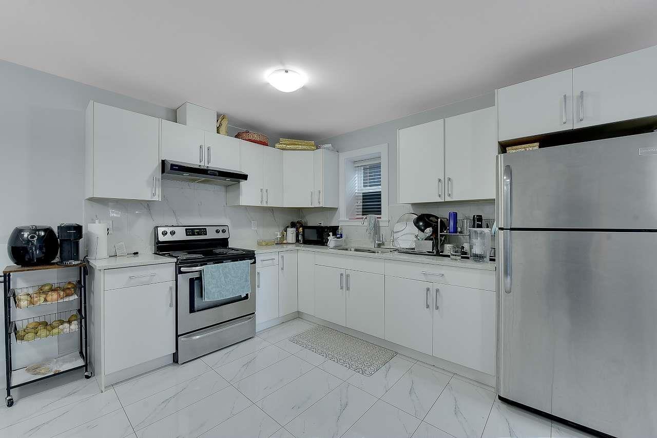Photo 37 of 16945 60 Avenue, Surrey BC