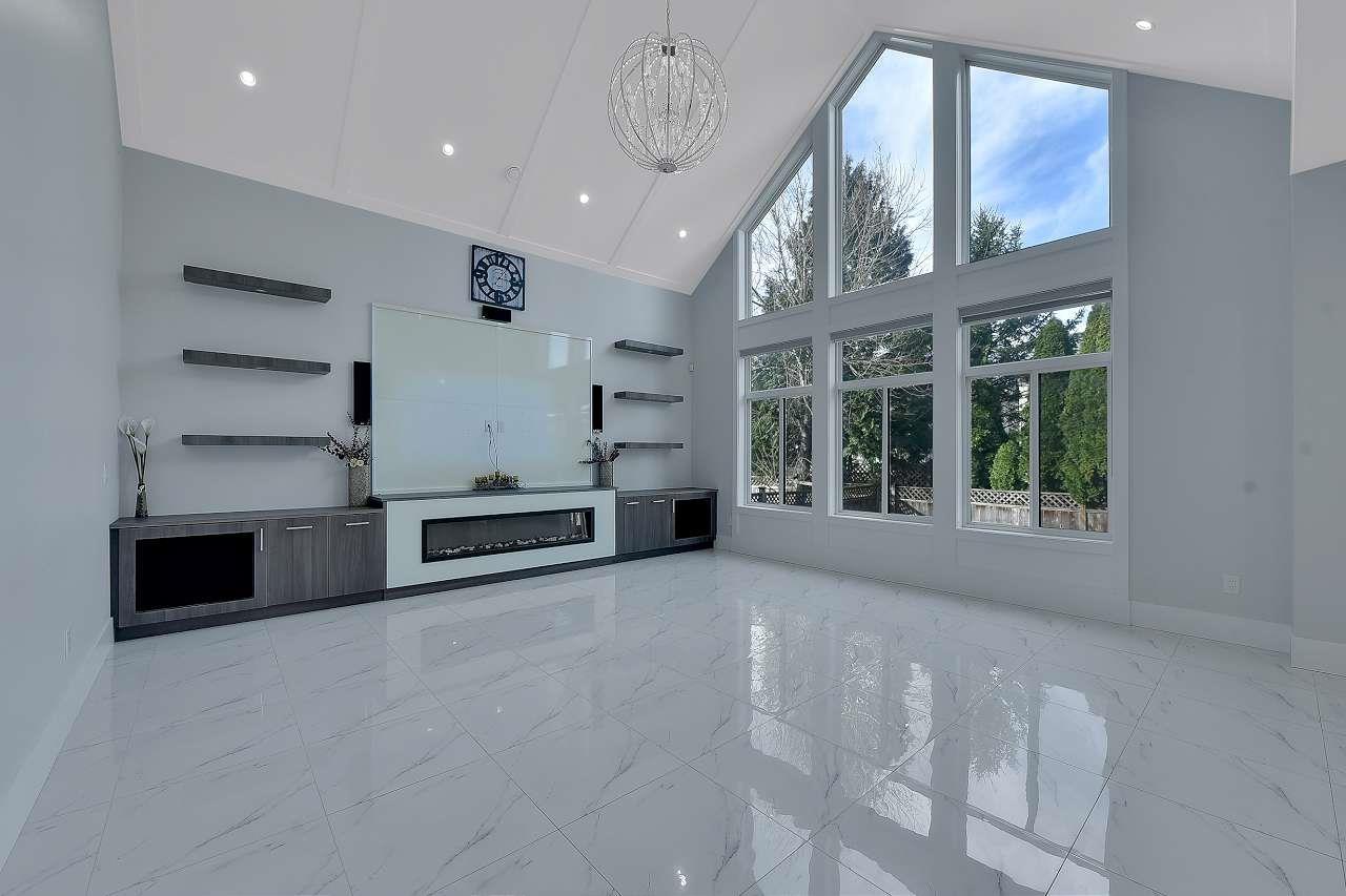 Photo 9 of 16945 60 Avenue, Surrey BC