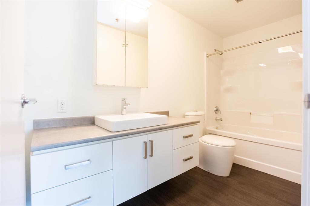 Photo 3 of 305 2300 Pembina Highway, Winnipeg MB