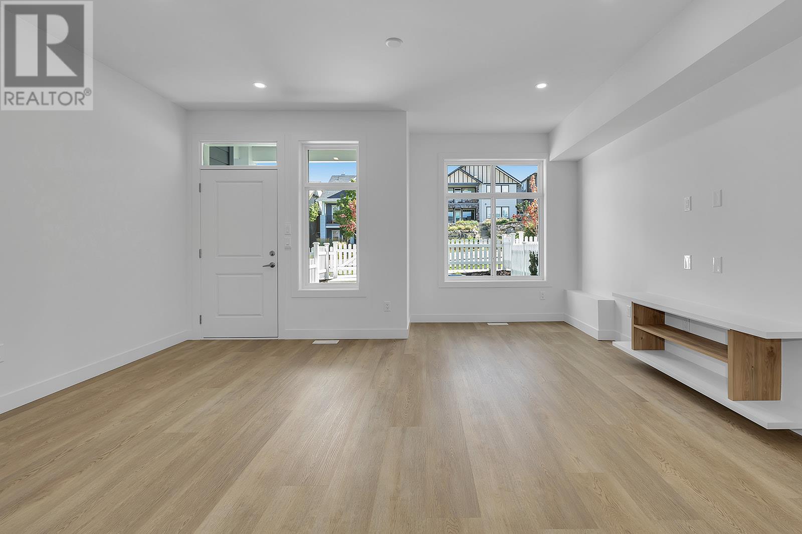 121 5300 Main Street, Kelowna
