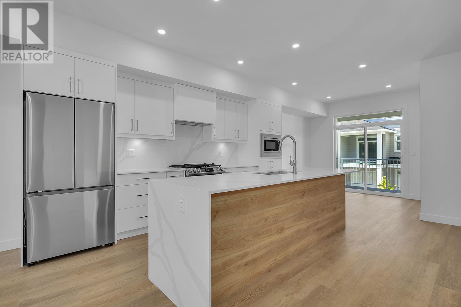 121 5300 Main Street, Kelowna
