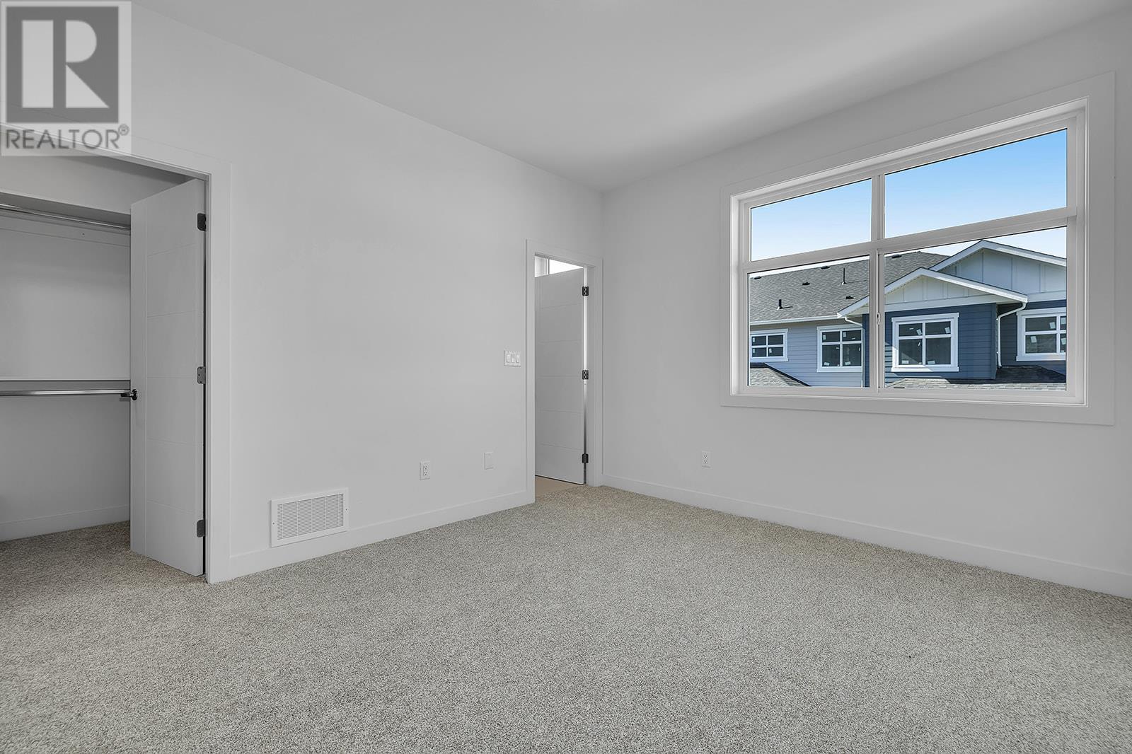 121 5300 Main Street, Kelowna