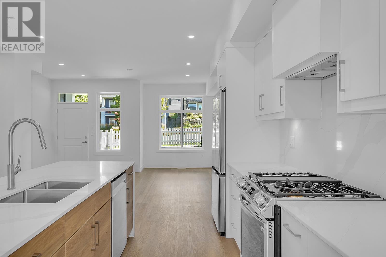 121 5300 Main Street, Kelowna