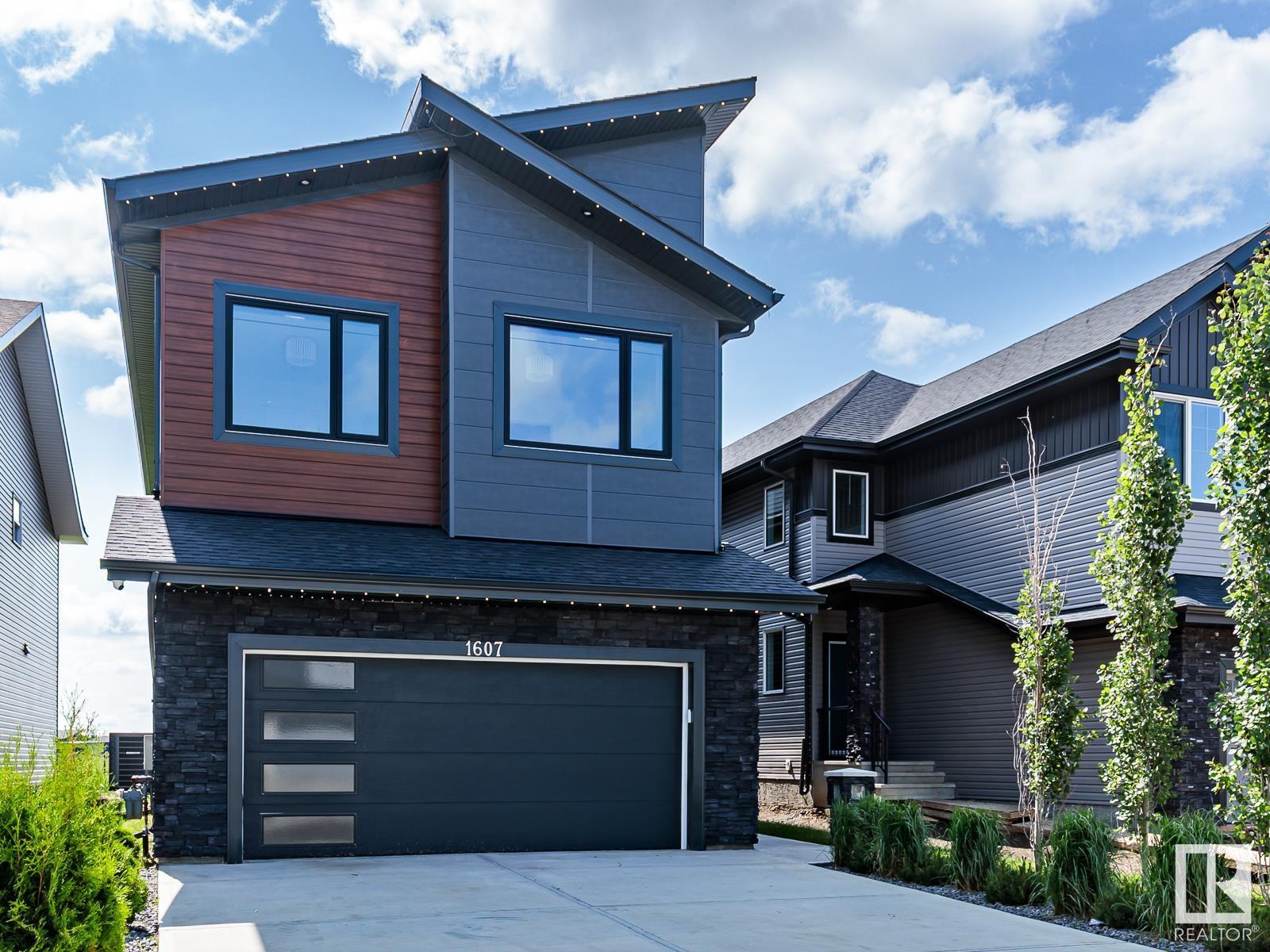 Photo 3 of 1607 157 St Sw, Edmonton AB