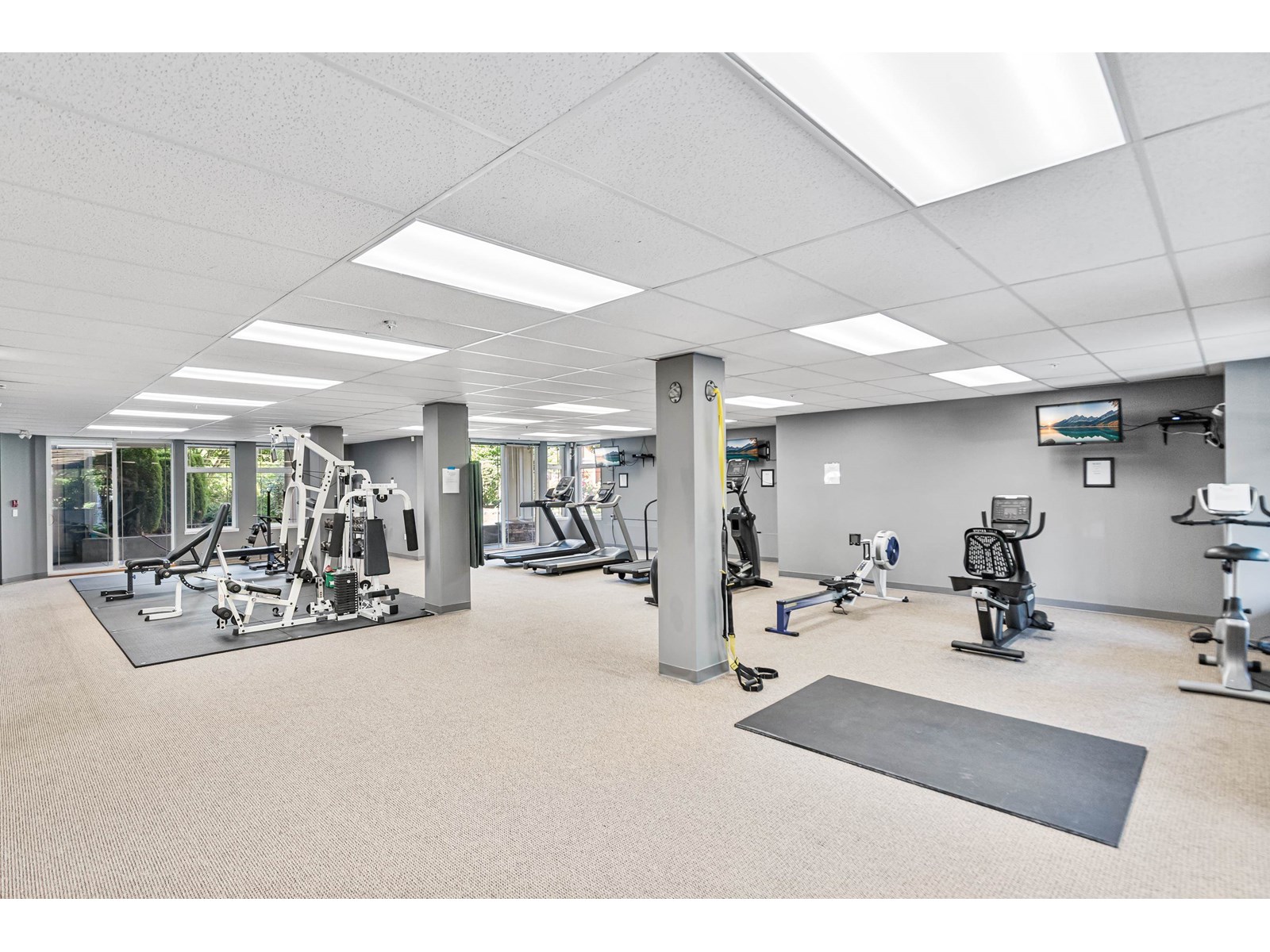 Photo 12 of 308 15368 16 A Avenue, Surrey BC