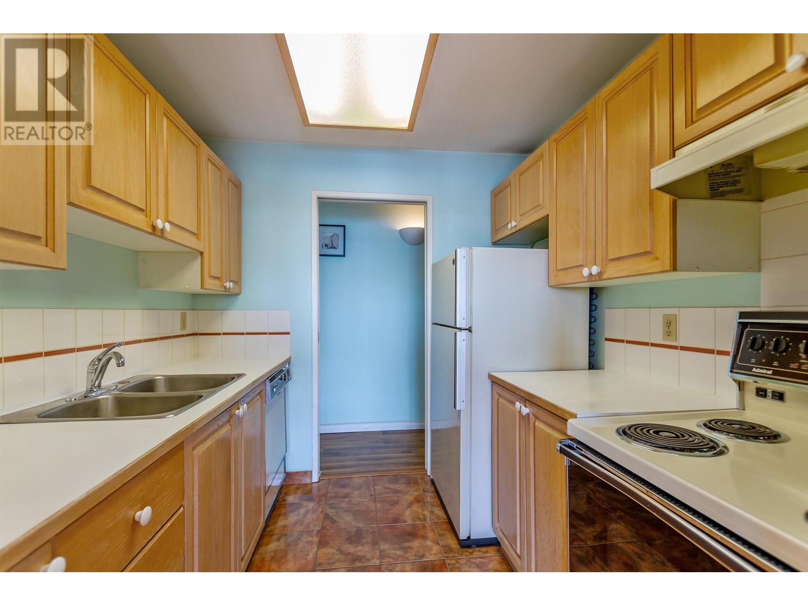 Photo 5 of 501 410 Carnarvon Street, New Westminster BC