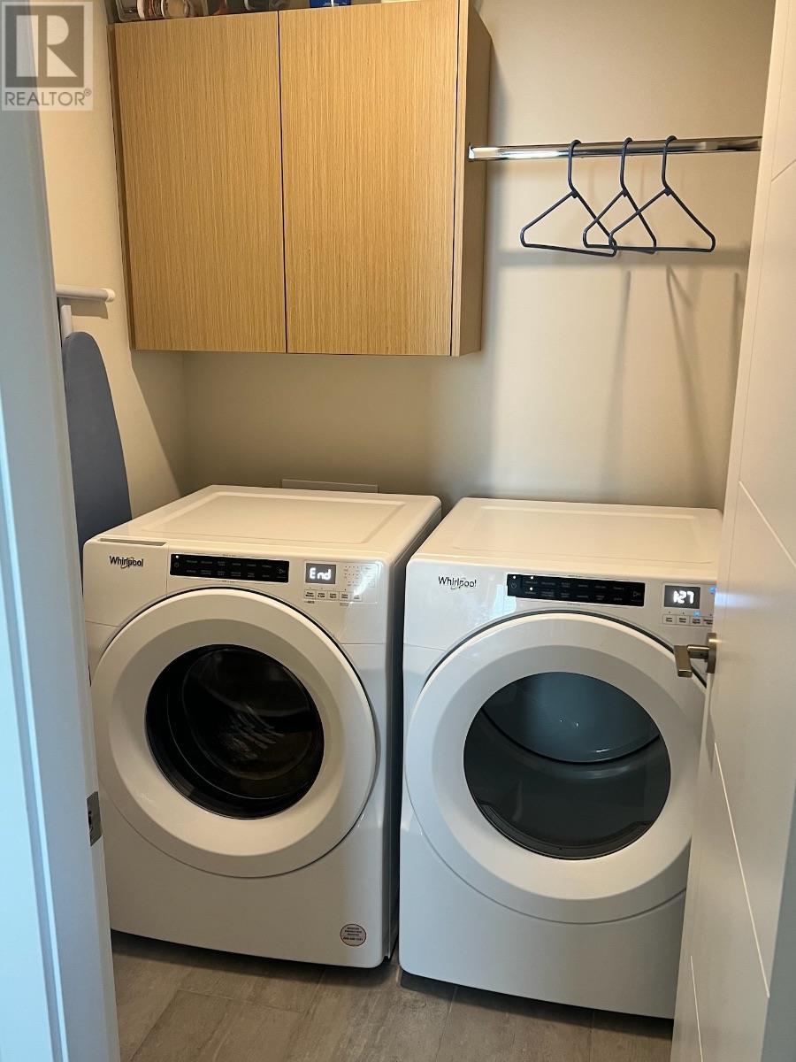 #21 3719 WOODSDALE - Image 32
