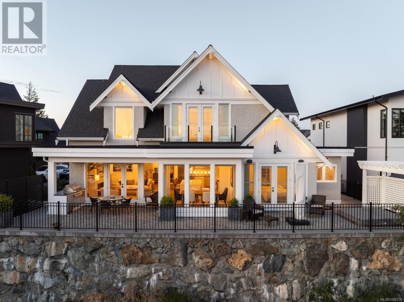 Photo 2 of 2053 Pinehurst Terr, Langford BC
