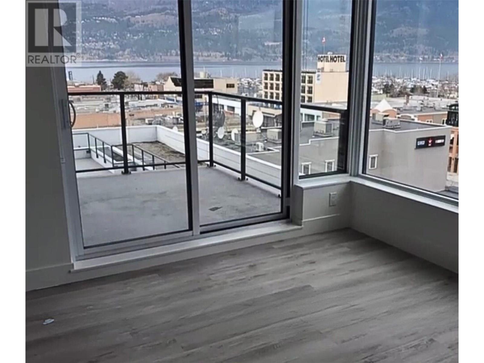 701 1588 Ellis Street, Kelowna