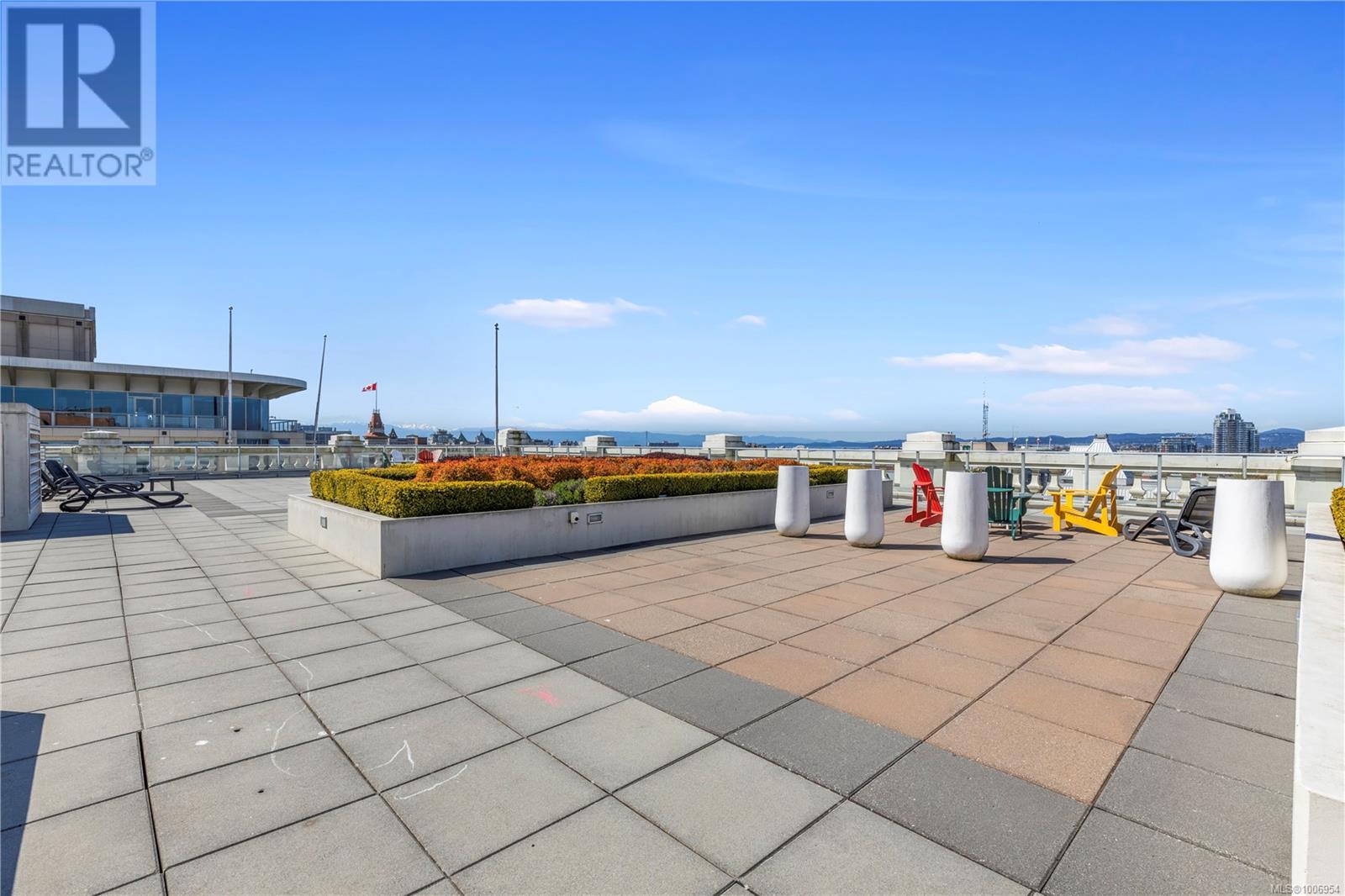 413 770 Fisgard St, Victoria