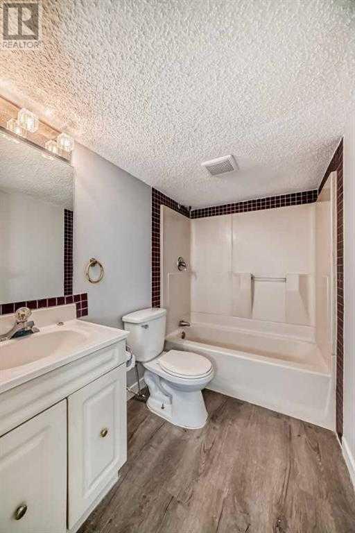 Single Family House for Sale in  Templemont Drive NE Temple Calgary 