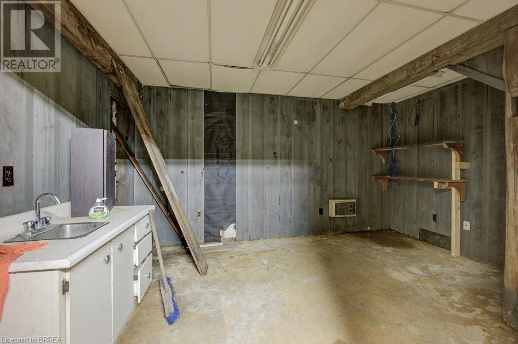 Photo 24 of 36 Norfolk Street S, Simcoe ON