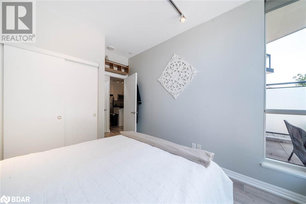 Photo 11 of 111 Worsley Street Unit 302, Barrie ON