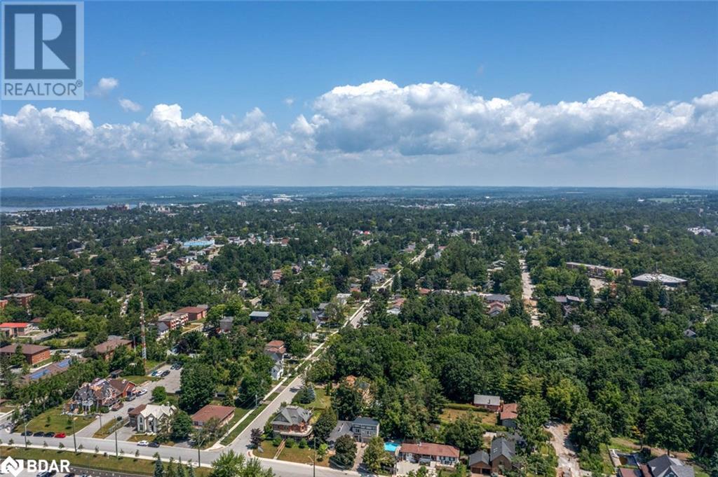 Photo 27 of 111 Worsley Street Unit 302, Barrie ON