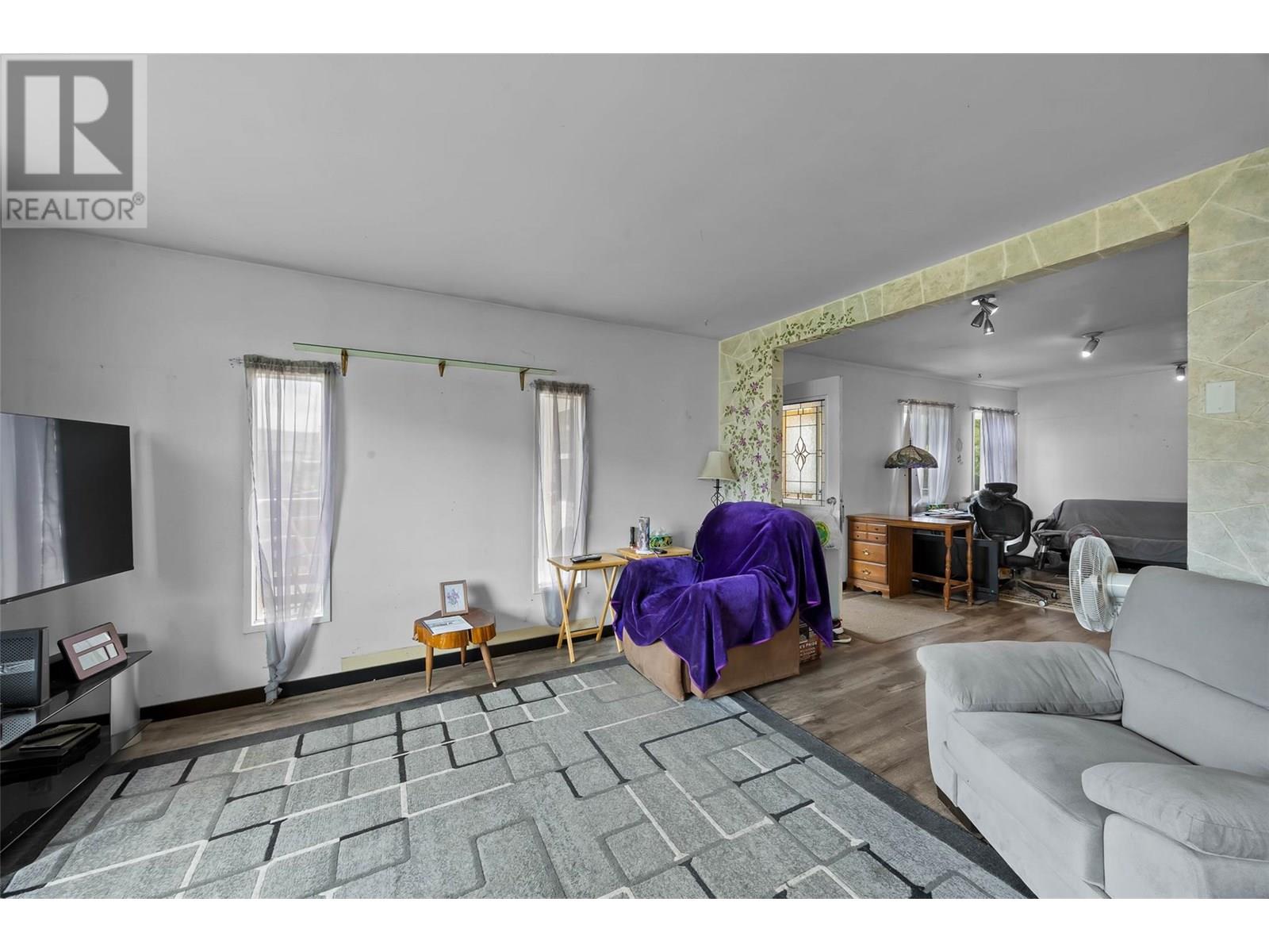 4933 Anker Road - 4