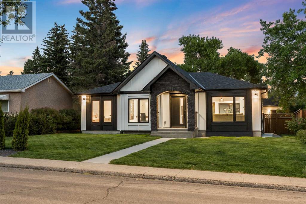 Single Family House Bungalow for Sale in  th Street SW Glamorgan Calgary 