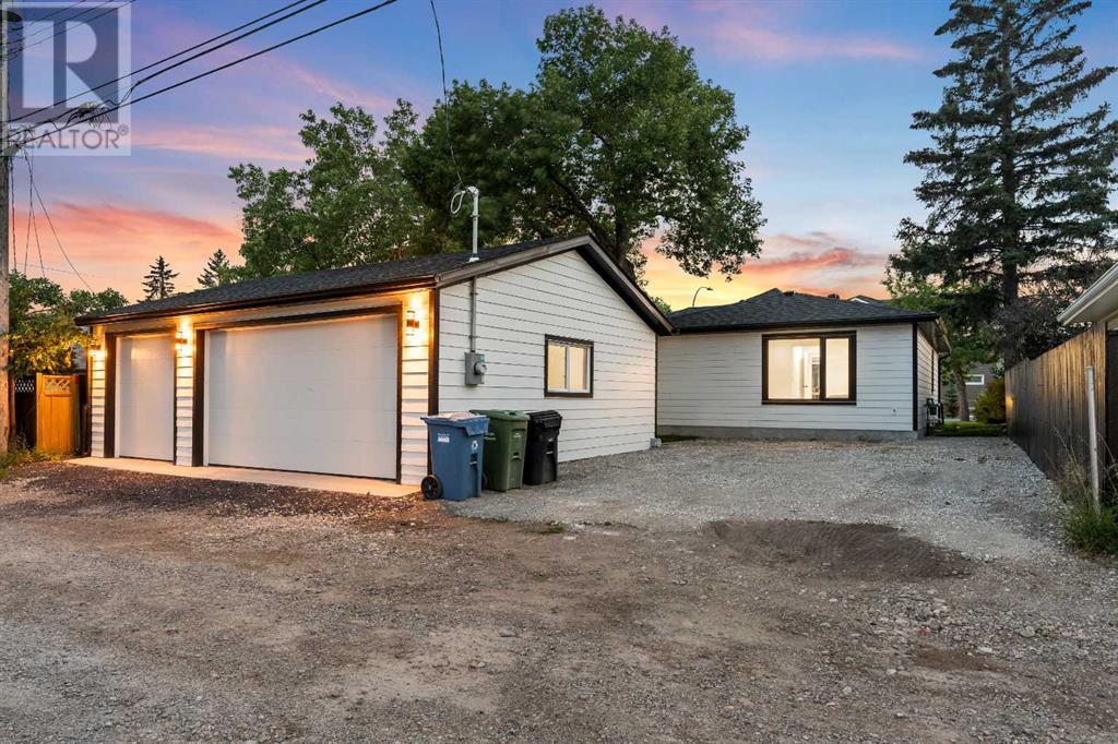 Single Family House Bungalow for Sale in  th Street SW Glamorgan Calgary 
