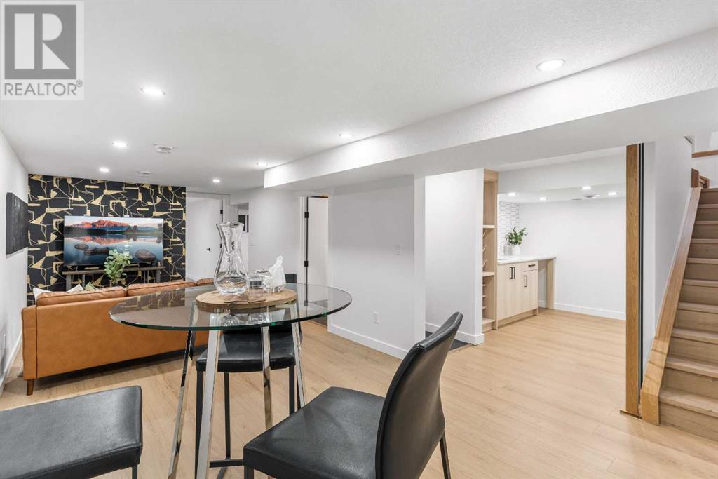 Single Family House Bungalow for Sale in  th Street SW Glamorgan Calgary 