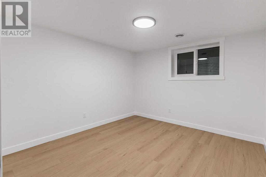Single Family House Bungalow for Sale in  th Street SW Glamorgan Calgary 