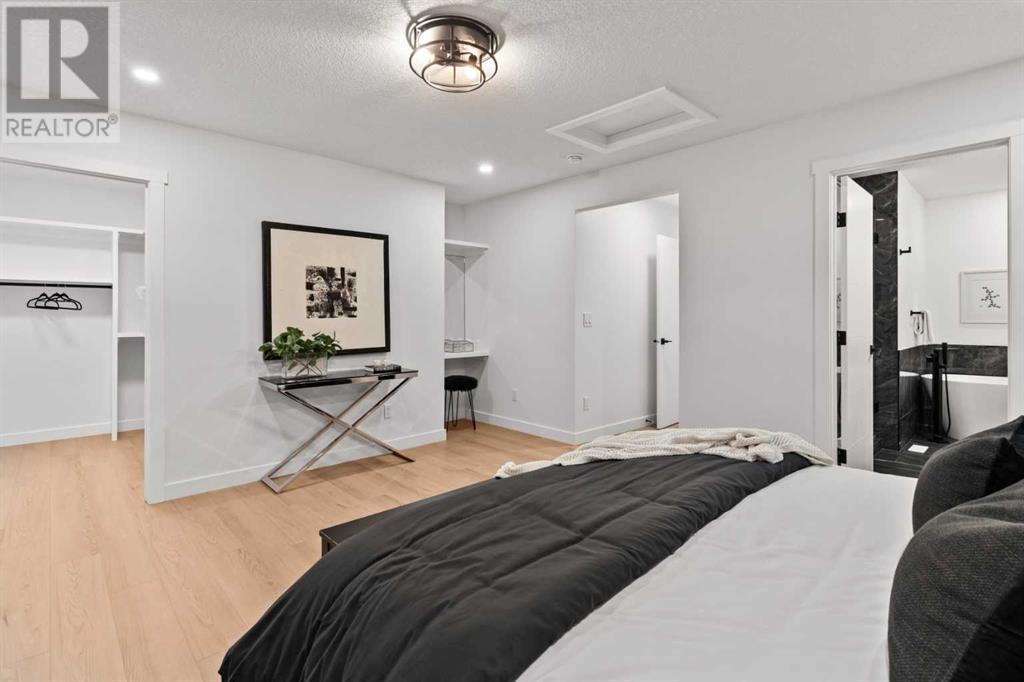 Single Family House Bungalow for Sale in  th Street SW Glamorgan Calgary 