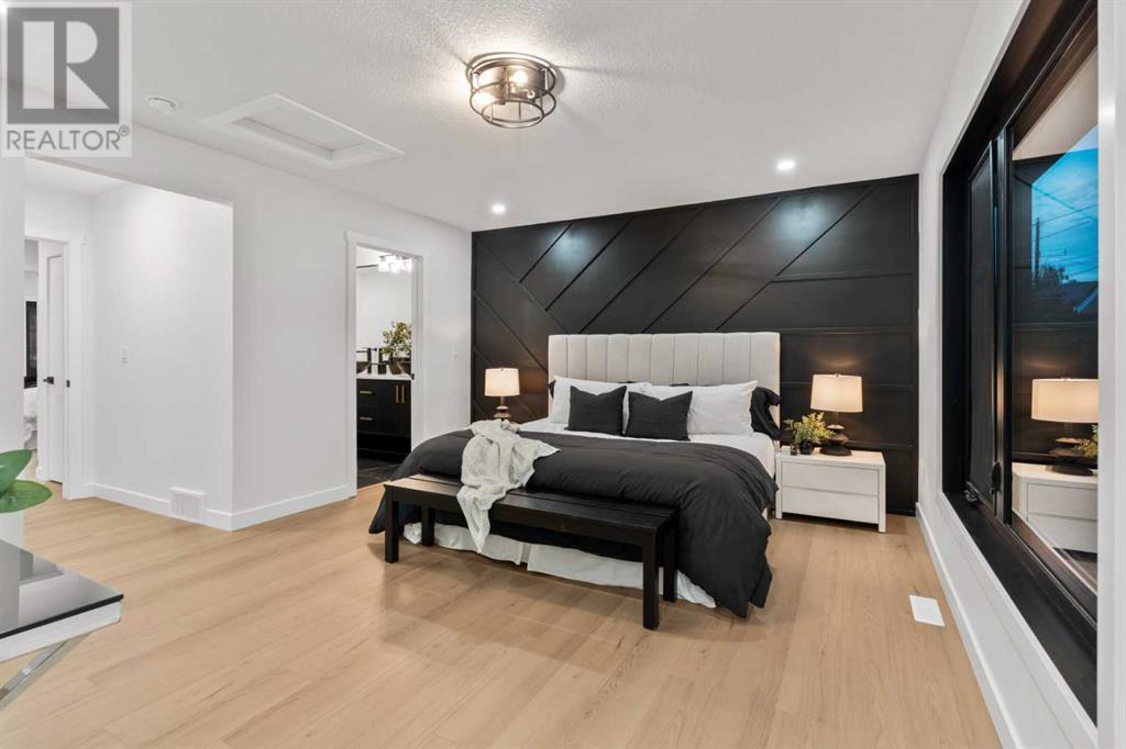 Single Family House Bungalow for Sale in  th Street SW Glamorgan Calgary 