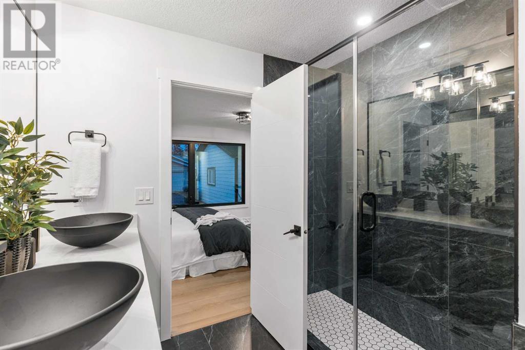 Single Family House Bungalow for Sale in  th Street SW Glamorgan Calgary 