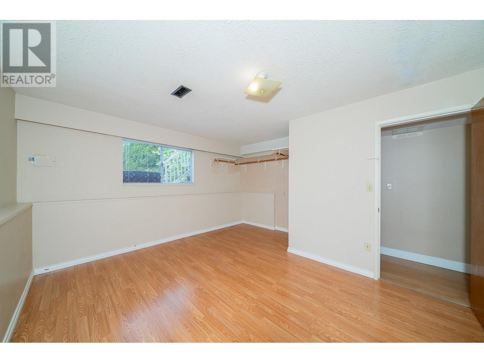 6651 LOCHDALE STREET, Burnaby
