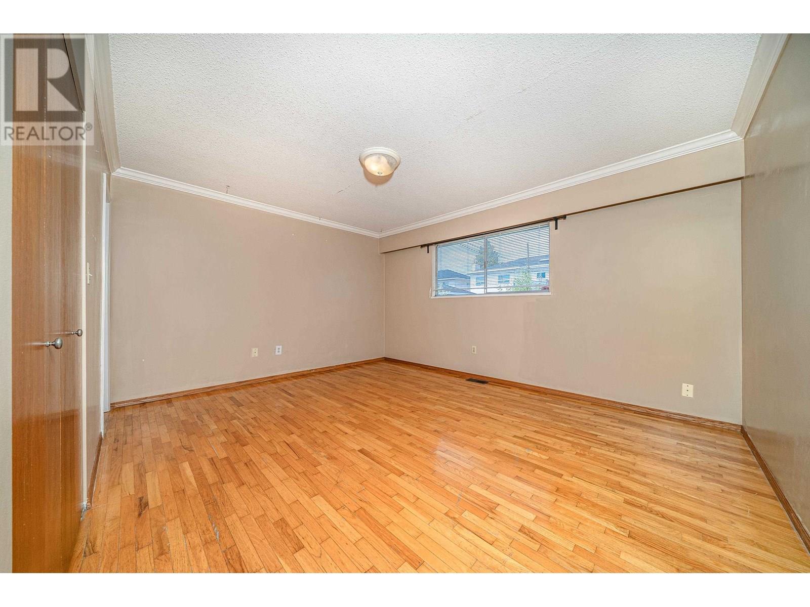 6651 LOCHDALE STREET, Burnaby