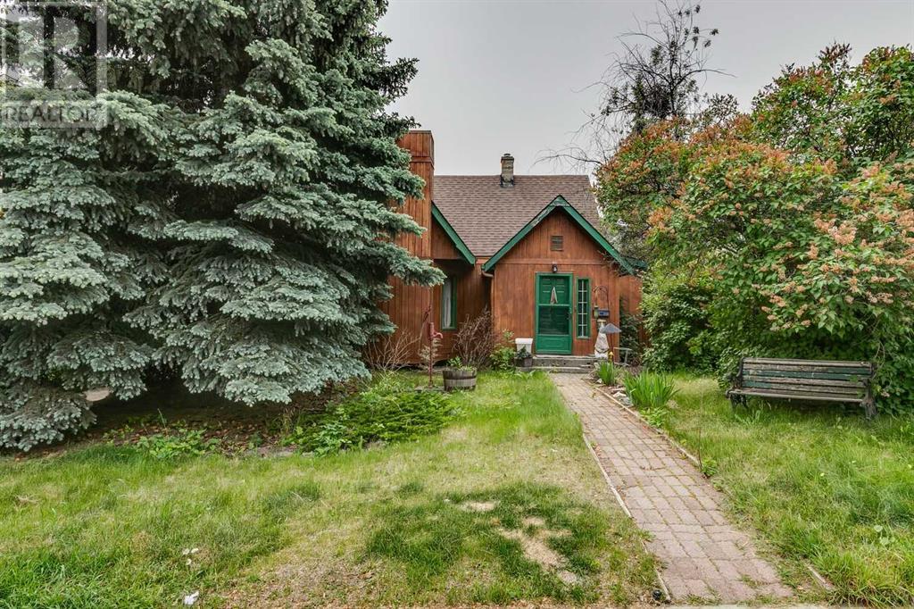 Single Family House for Sale in   Avenue SW South Calgary Calgary 