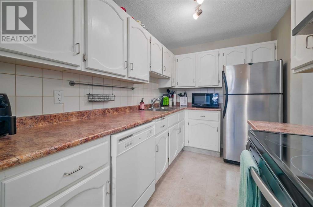 Single Family House for Sale in    Avenue SW Kingsland Calgary 