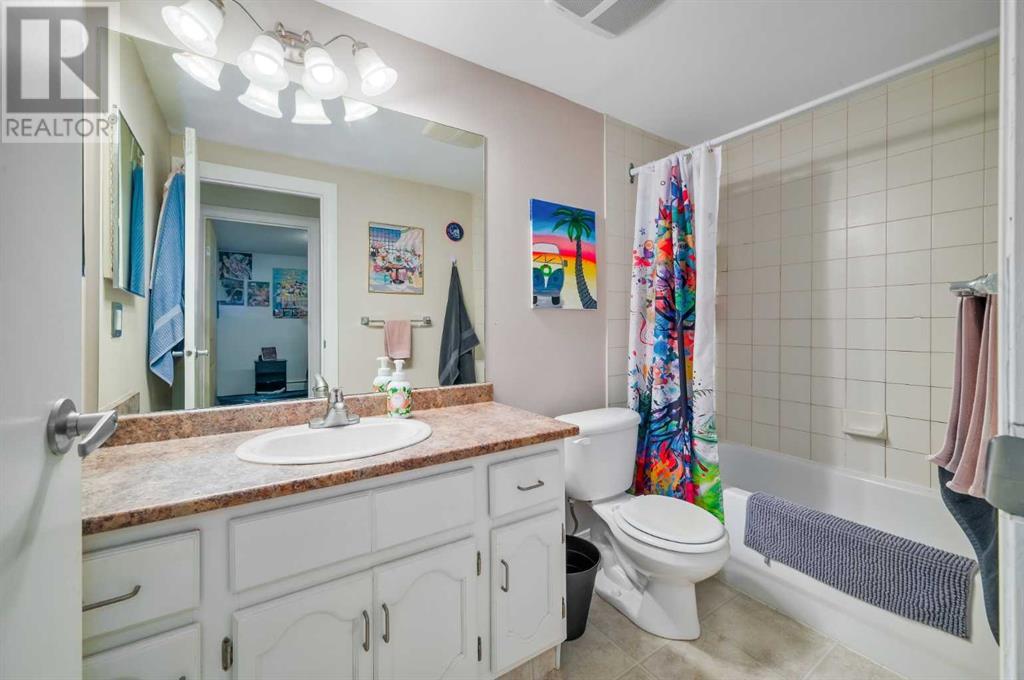 Single Family House for Sale in    Avenue SW Kingsland Calgary 