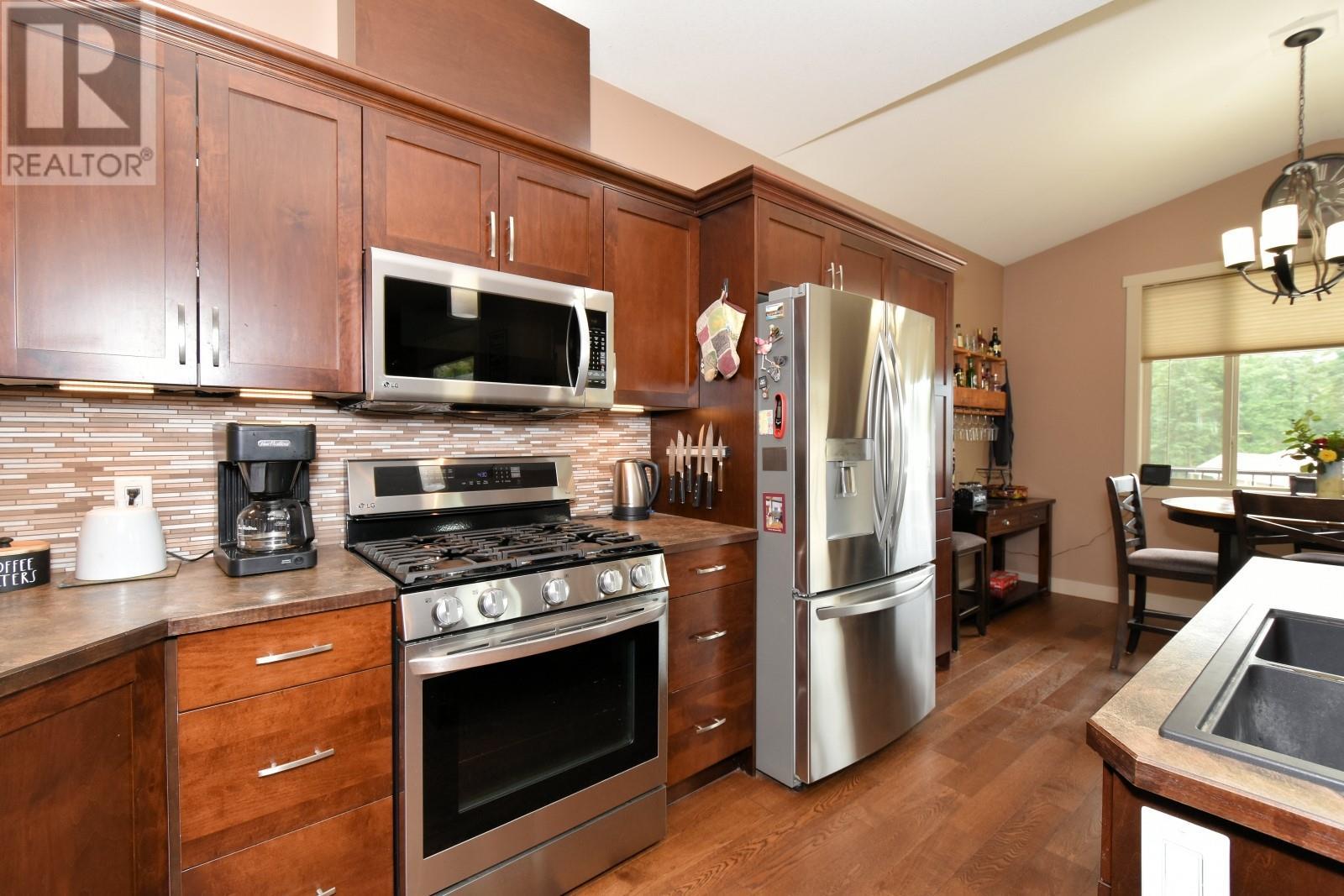 Photo 7 of 2592 Alpen Paradies Road Unit 56, Blind Bay BC
