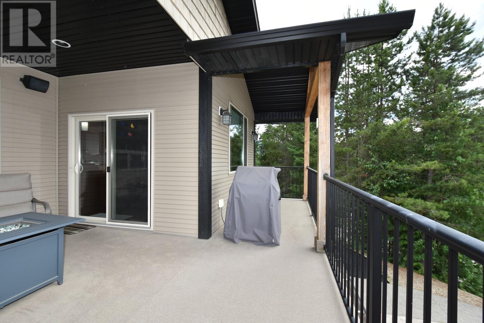 Photo 32 of 2592 Alpen Paradies Road Unit 56, Blind Bay BC