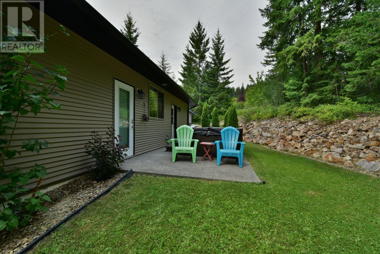 Photo 14 of 2592 Alpen Paradies Road Unit 56, Blind Bay BC