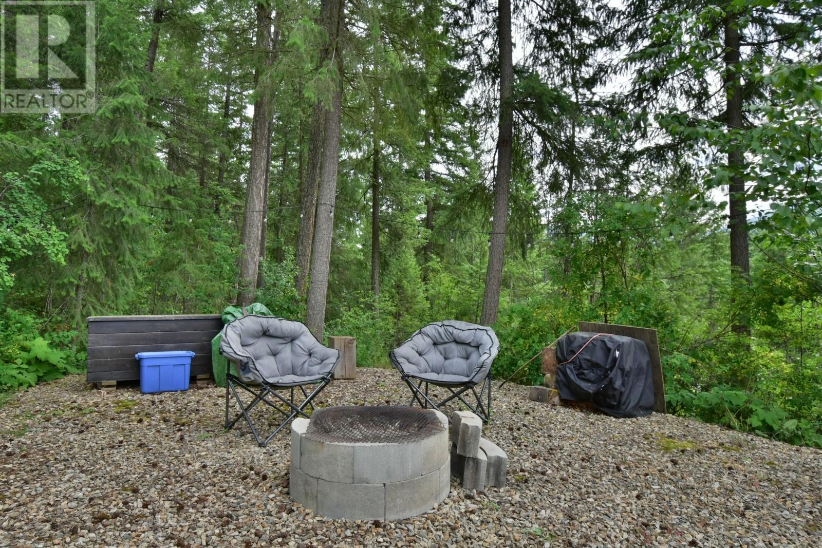 Photo 40 of 2592 Alpen Paradies Road Unit 56, Blind Bay BC