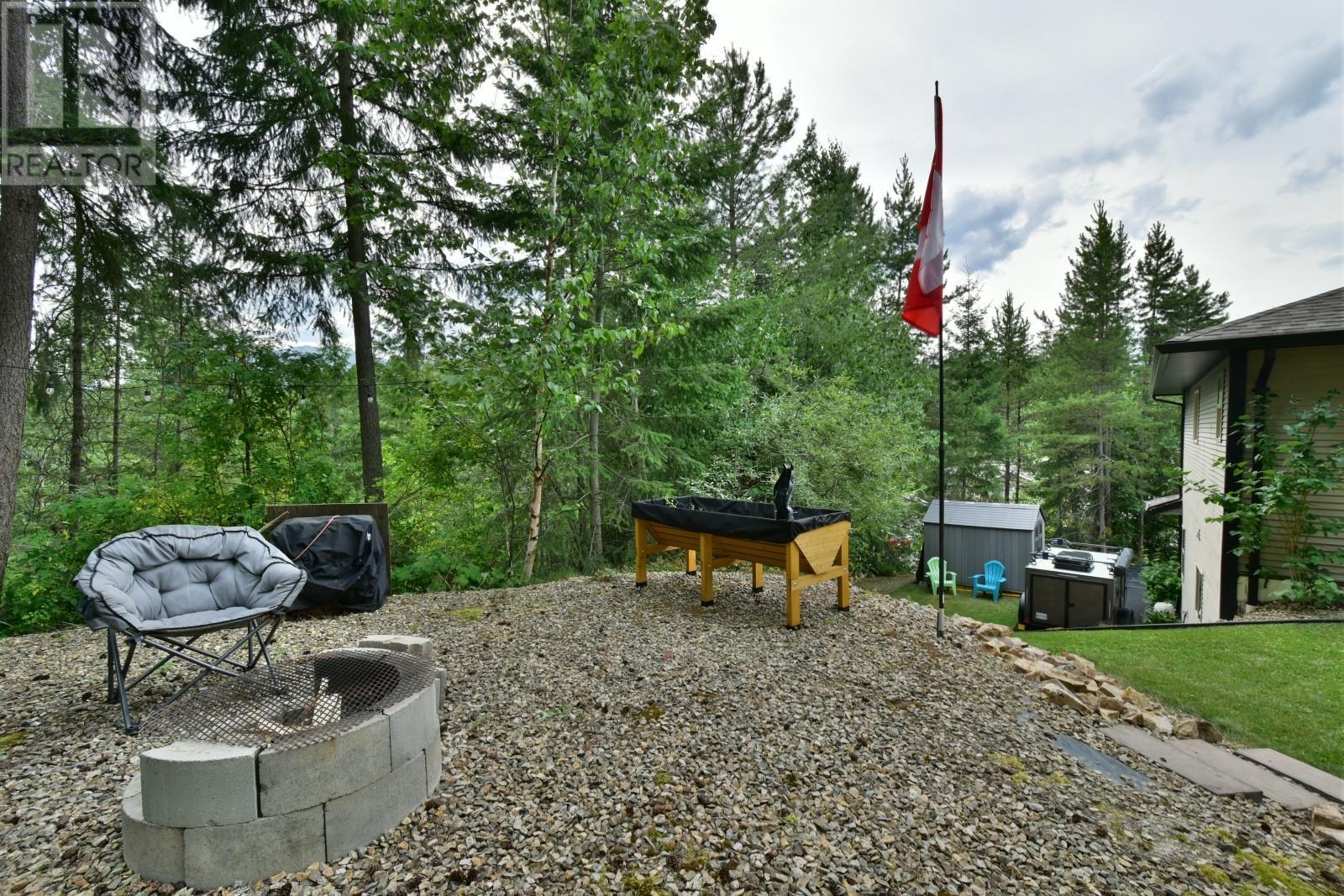 Photo 42 of 2592 Alpen Paradies Road Unit 56, Blind Bay BC