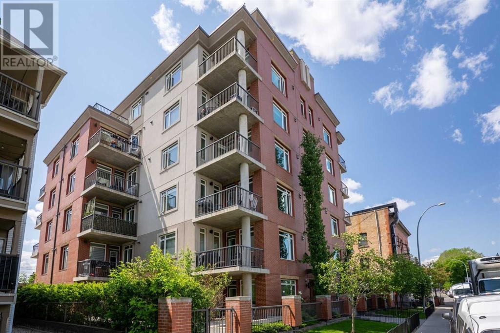 Single Family House for Sale in    Avenue SW Mission Calgary 